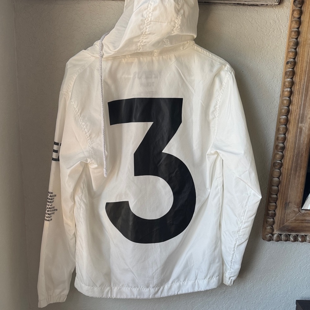 Yeezy White Lightweight Jacket - Picture 2 of 3